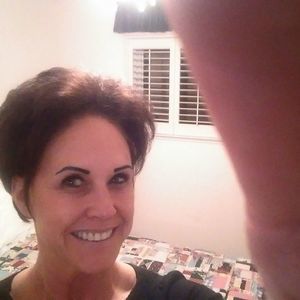 Meet your Posher, Laurie